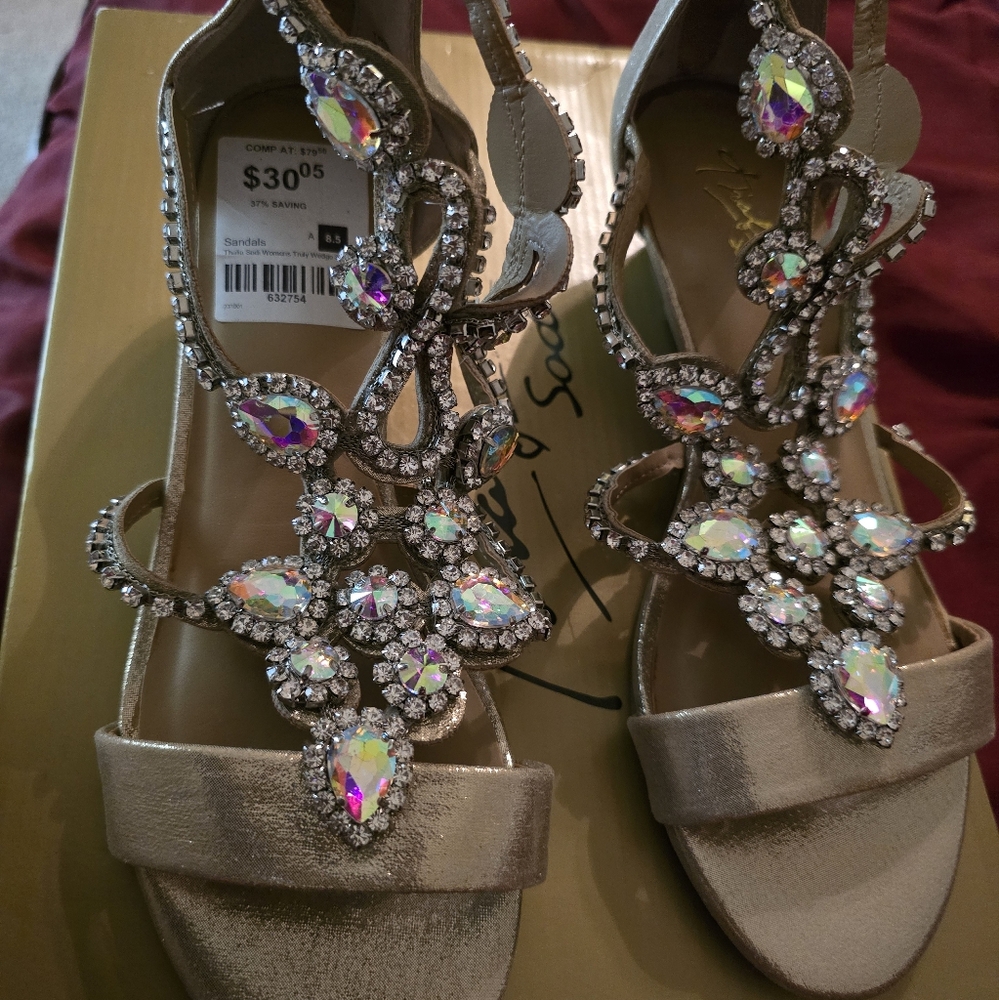Women's dress sandals 👡